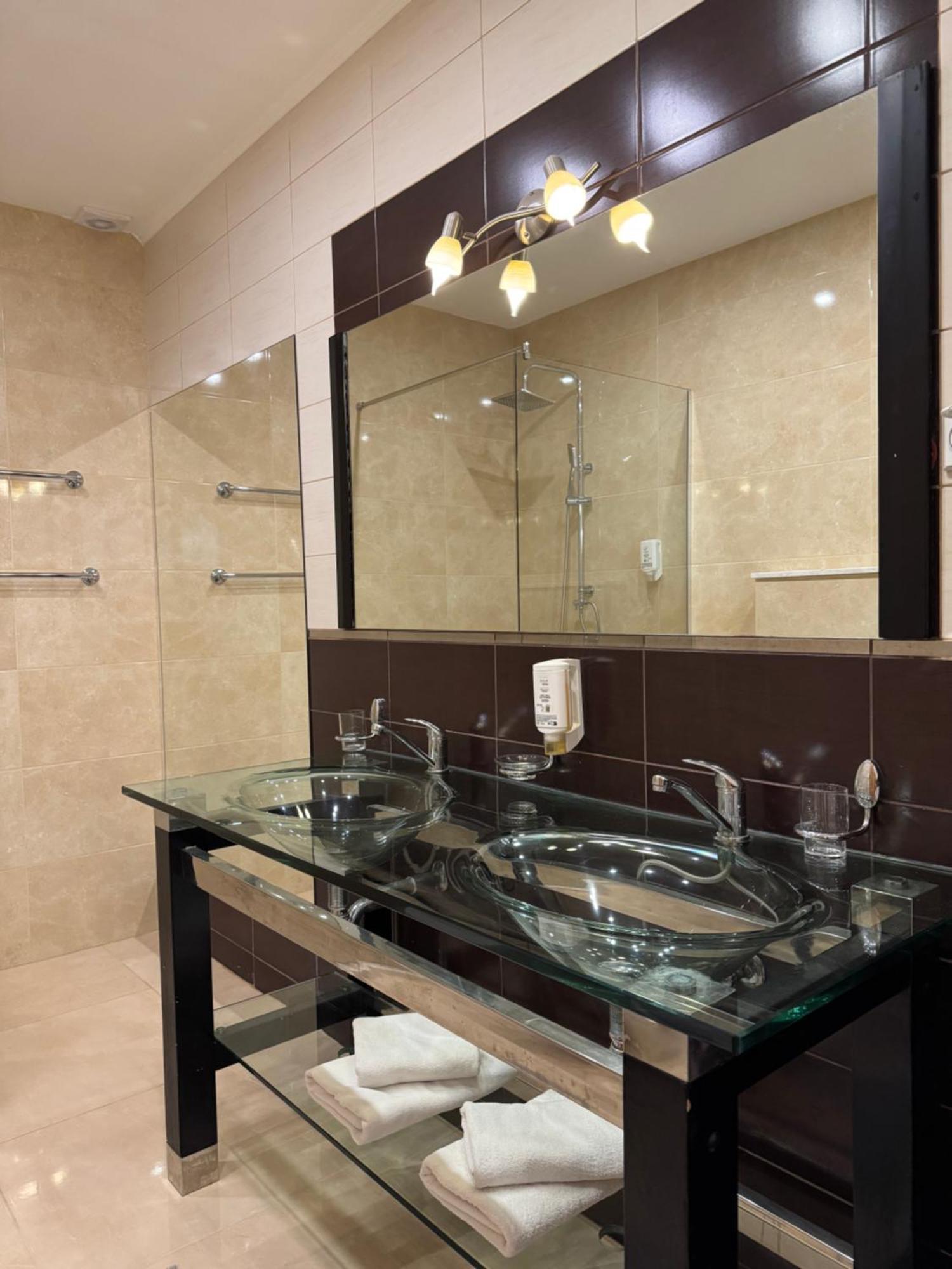 Hotel Freiburg Улцин Екстериор снимка